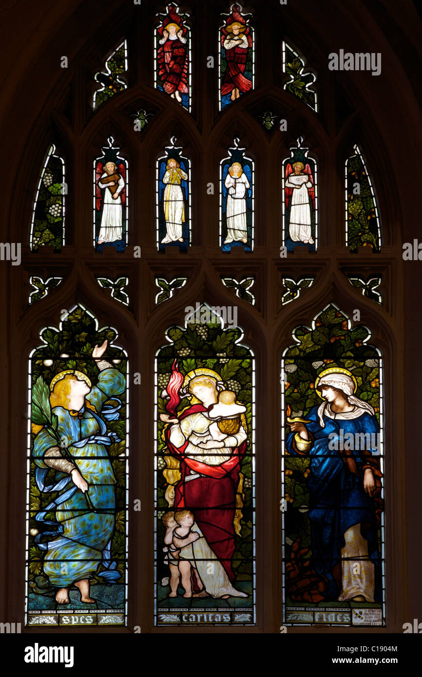 Le finestre di vetro macchiate, la fede, la speranza e la carità, da Edward Burne Jones, la cattedrale di Christ Church, Università di Oxford, Oxford, Oxford Foto Stock