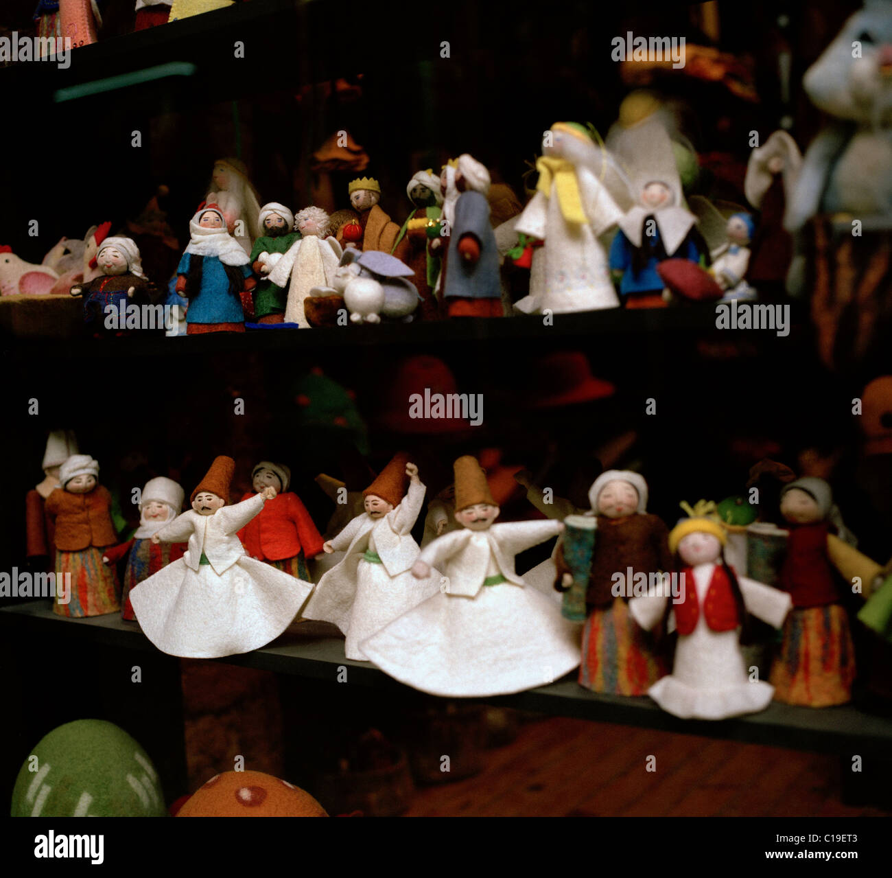 Sufi musulmani bambole in Istanbul in Turchia. Foto Stock