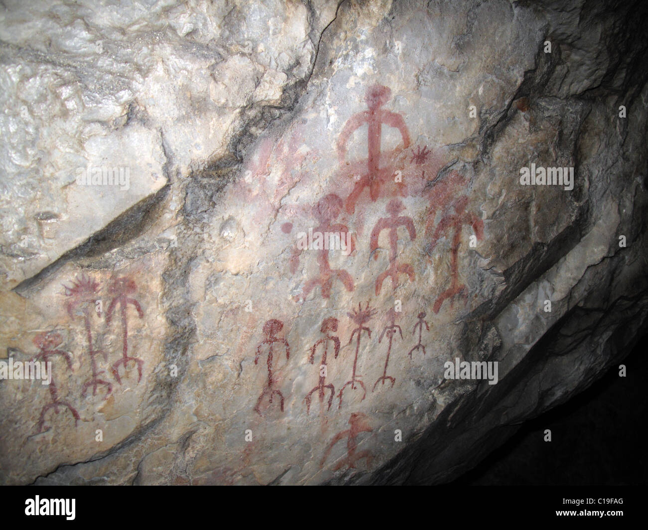 Pitture rupestri preistoriche nel Castillo Grotta Monfrague Parco Nazionale di Extremadura Spagna Foto Stock