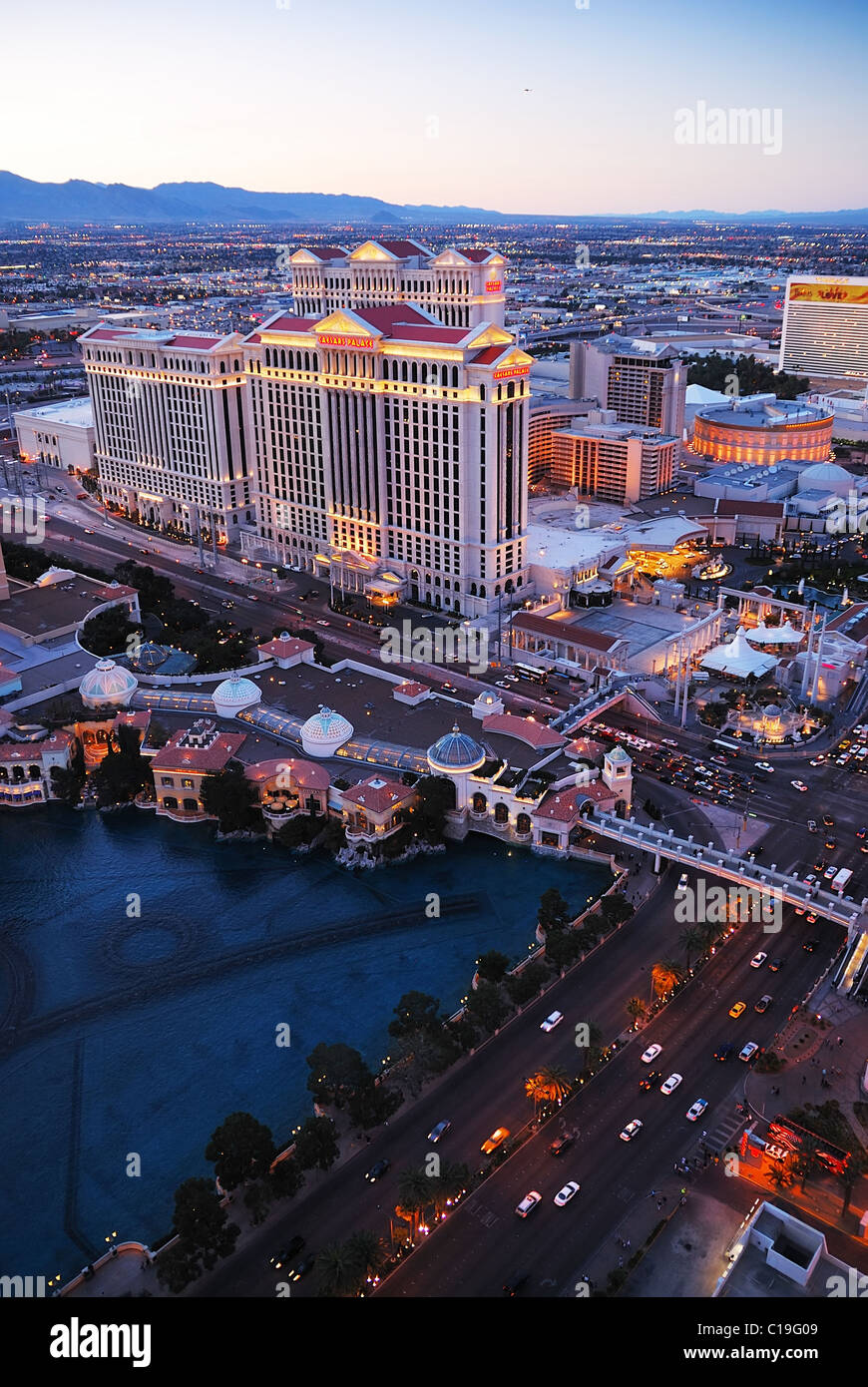 Las Vegas strip vista aerea al crepuscolo Foto Stock