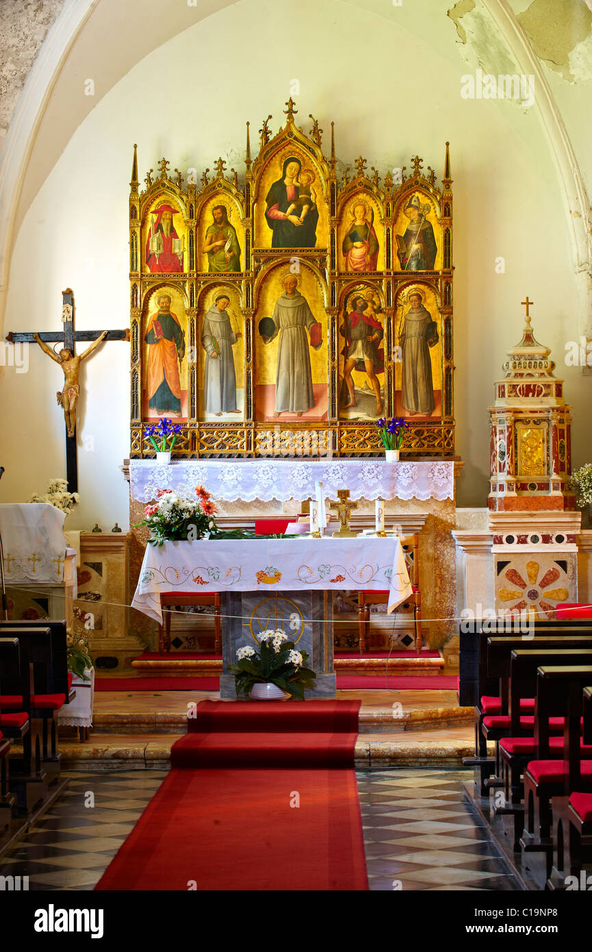 Chiesa di Santa Eufemia monastero in Kampor. Lo stile gotico polittico del pittore veneziano Antonio e Bartolomeo Vivarini Foto Stock