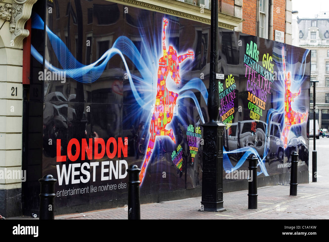 Teatro cartelloni pubblicitari il West End di Londra Foto Stock