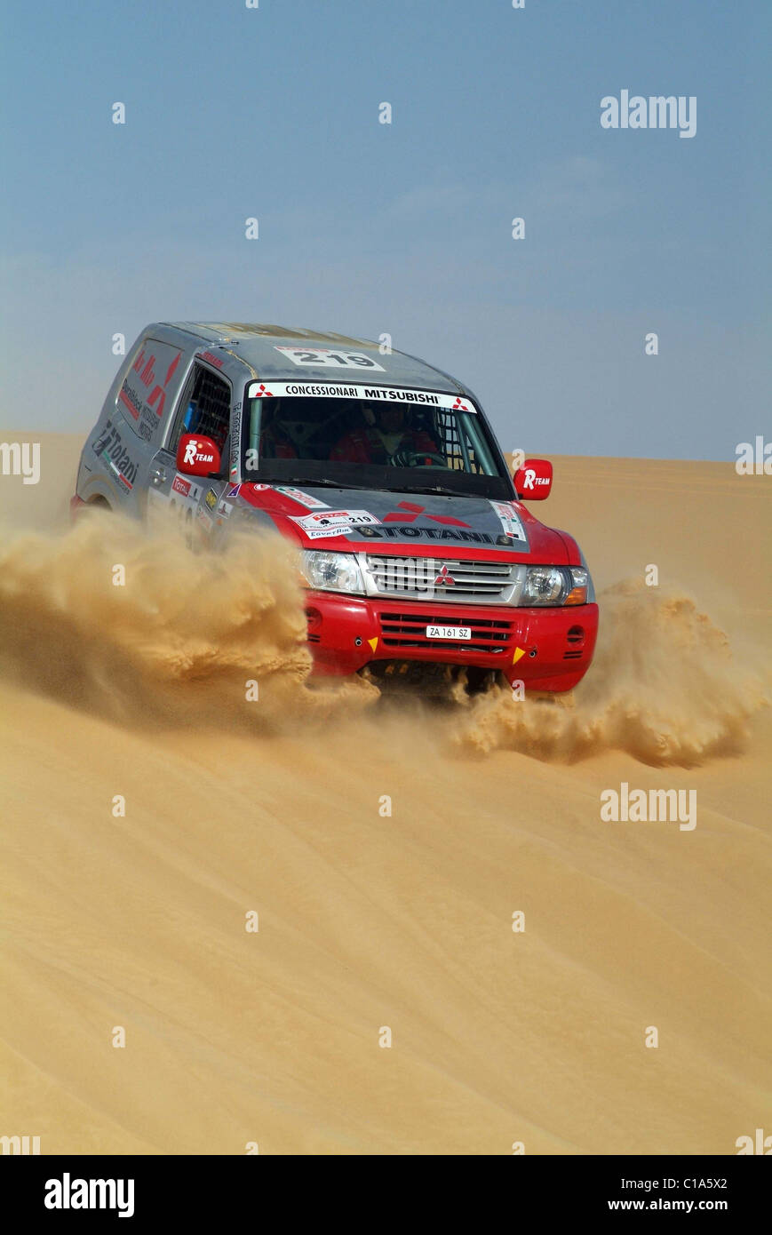 I faraoni International Cross Country Rally comprende sette giorni di deserto di guida per motociclisti, automobili e camion. Foto Stock