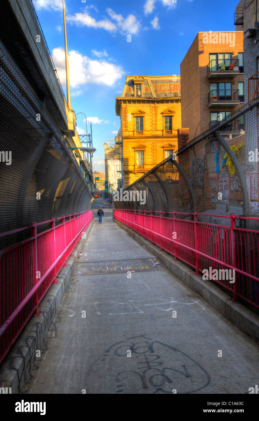 Rampa pedonale immagini e fotografie stock ad alta risoluzione - Alamy