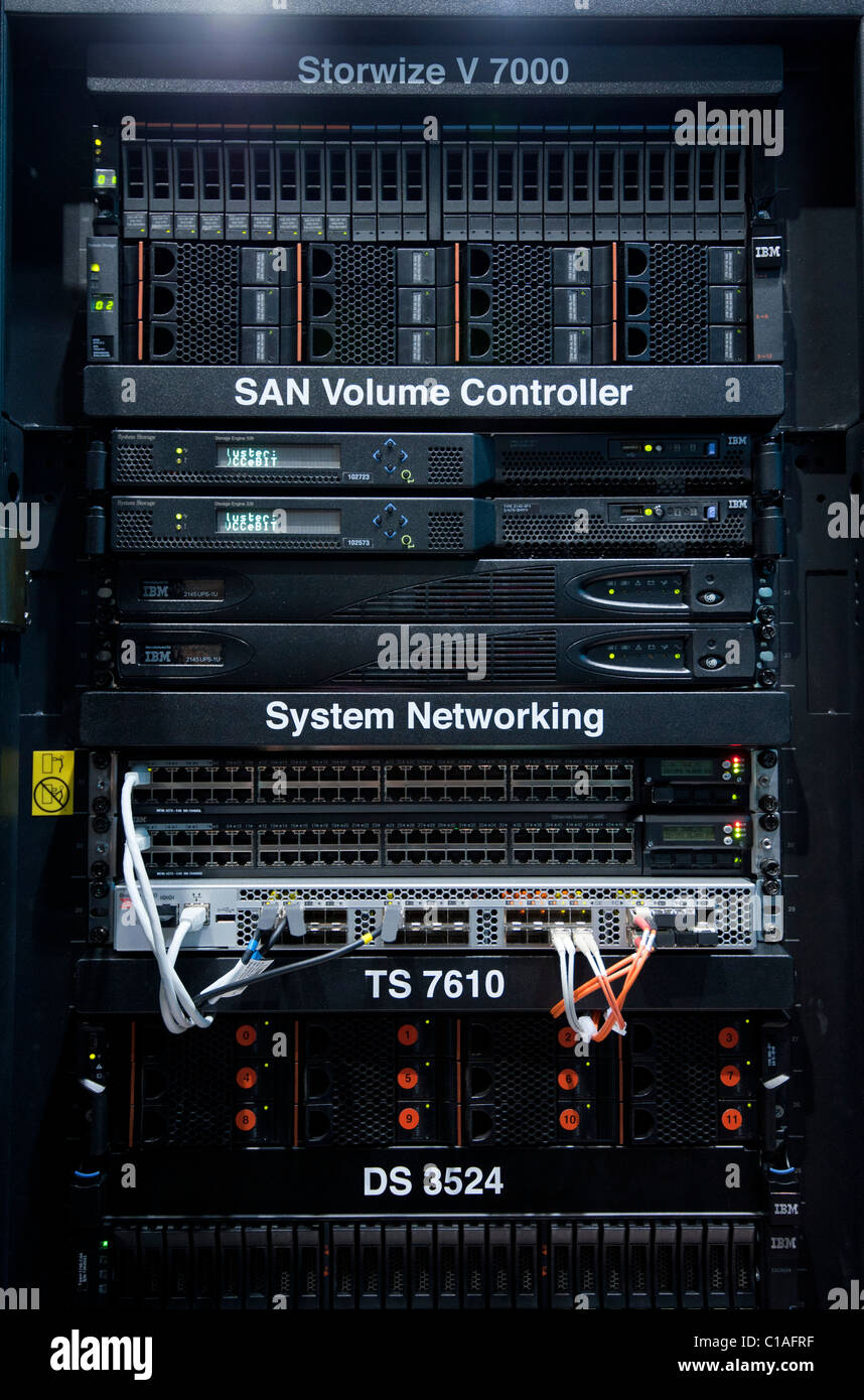 Server IBM sul display al CeBIT 2011 digitale e fiera di elettronica in Hannover Marzo 2011 Germania Foto Stock