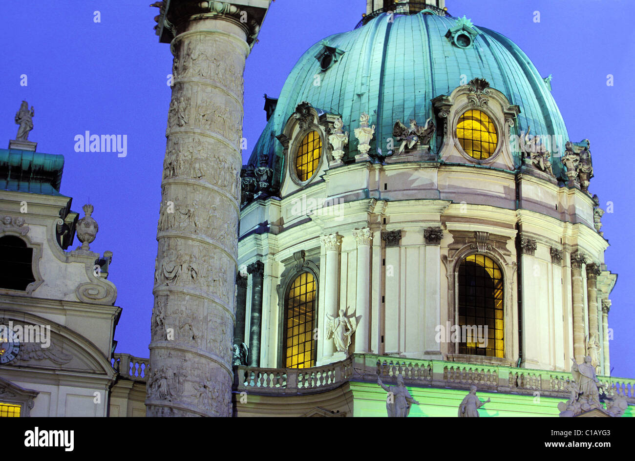 In Austria, a Vienna, San Carlo Borromeo chiesa Karlskirche Foto Stock