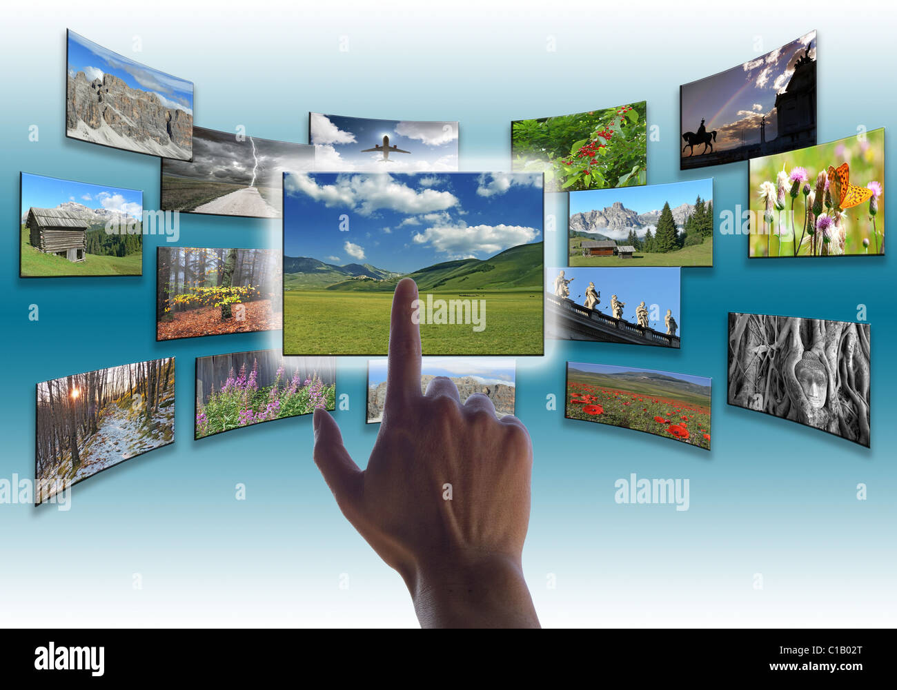 Mano e collage di foto sul touchscreen Foto Stock