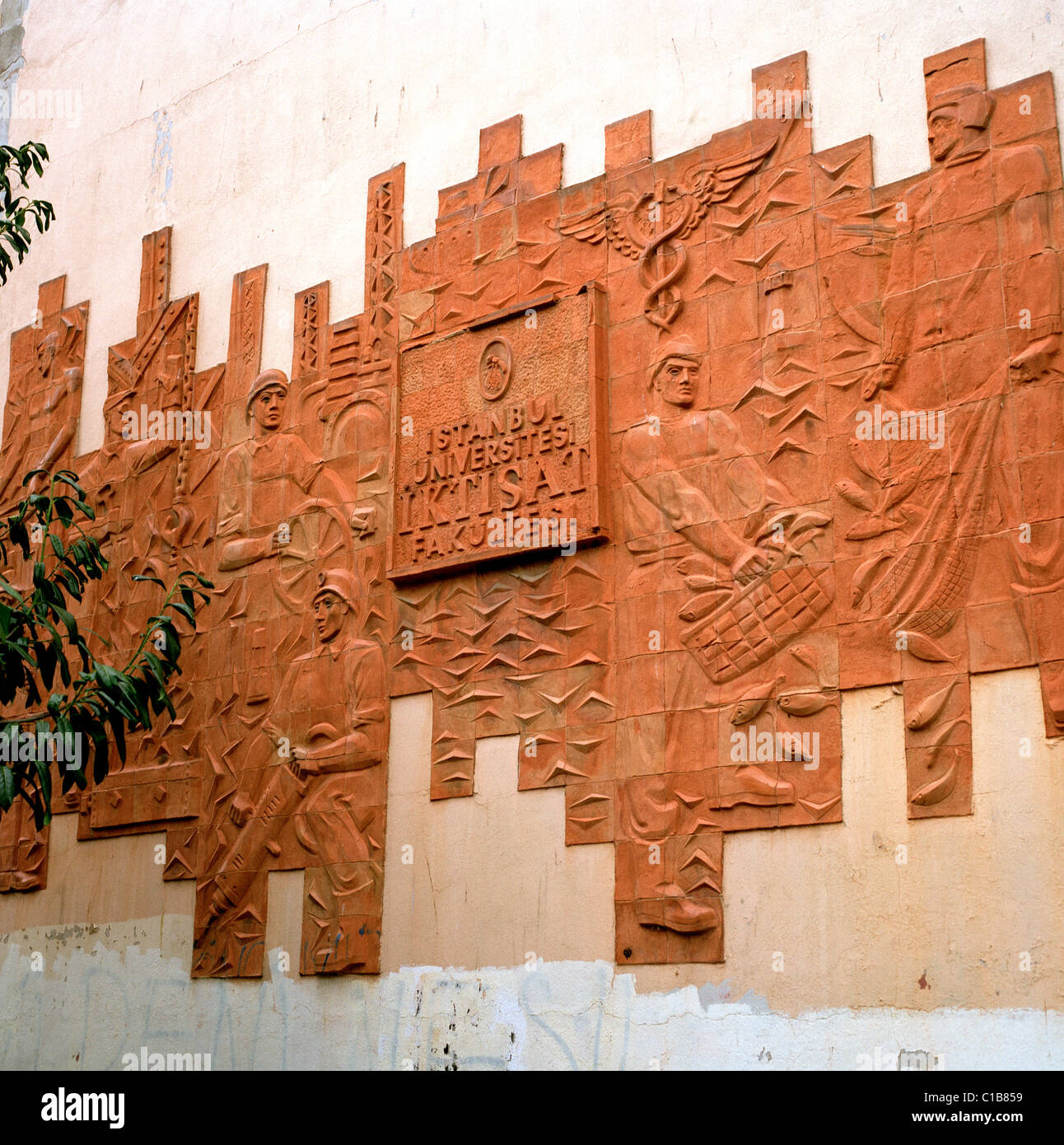 Illustrazione al di fuori dell'Università di Istanbul ad Istanbul in Turchia. Foto Stock