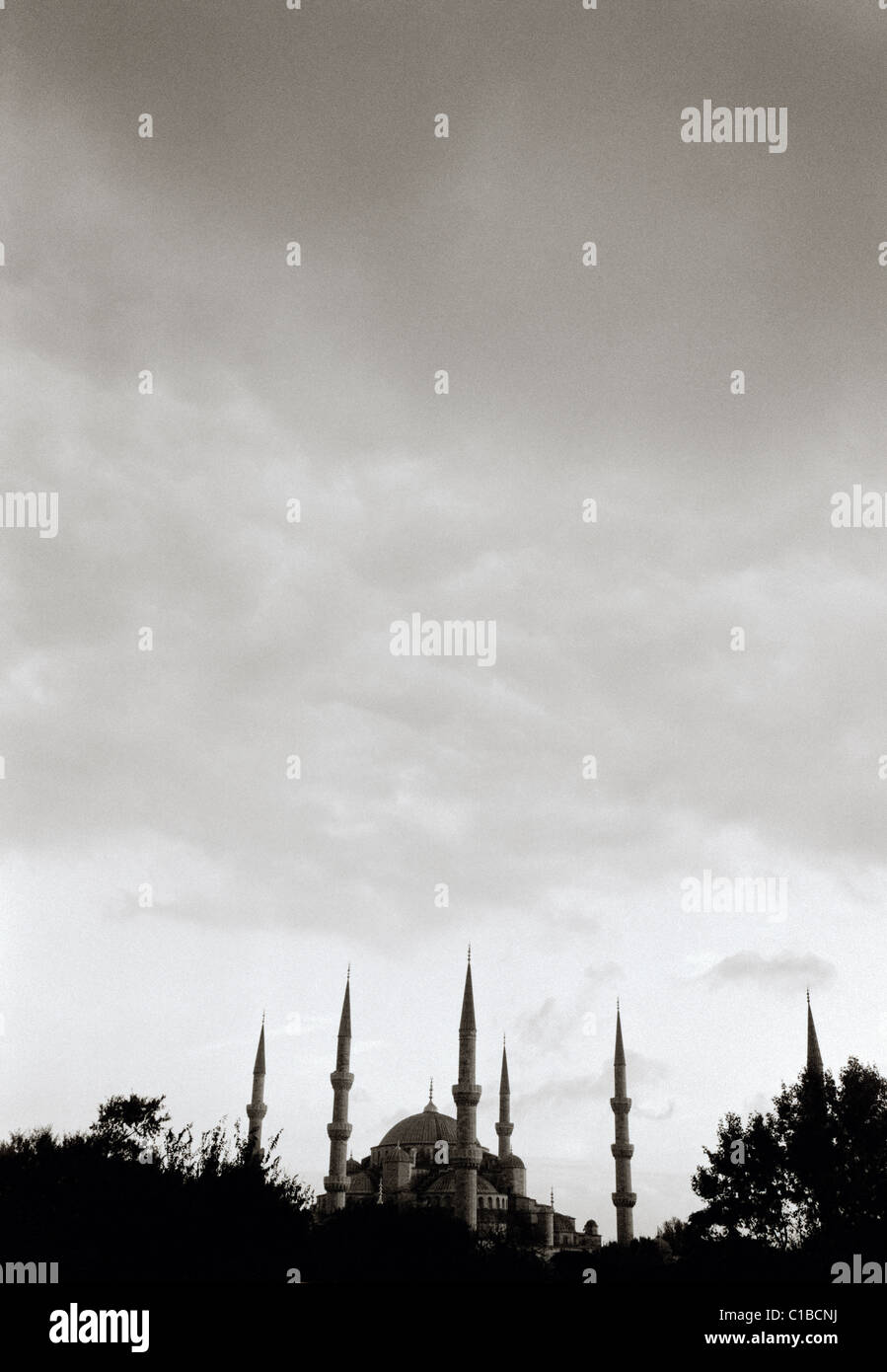 Tramonto sulla Moschea Blu ( Sultan Ahmet Camii ) a Sultanhamet ad Istanbul in Turchia. Foto Stock