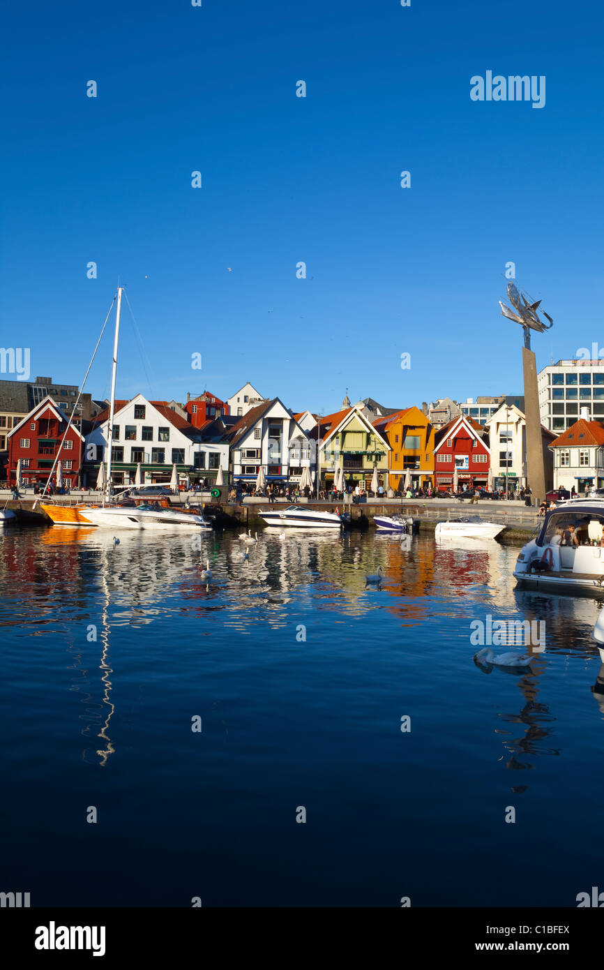 Vecchi magazzini di pesca nei dintorni di Porto, Stavanger, Rogaland County, Norvegia Foto Stock