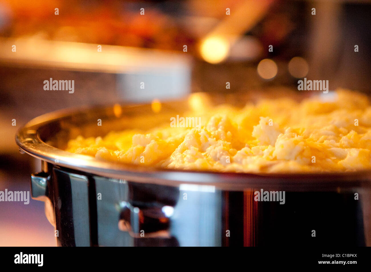 Il cibo del sud TARIFFA GRITTS piastra mais ali CORNBREAD BARBECUE AMERICANO DEL SUD AMERICA pasto alimenti noi culinaria USA Foto Stock