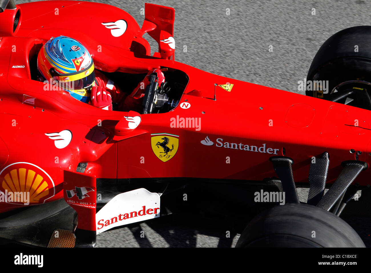 Fernando Alonso guida del 2011 Ferrari sul circuito di Montmelò sessione di test nei pressi di Barcellona, Febbraio 2011 Foto Stock
