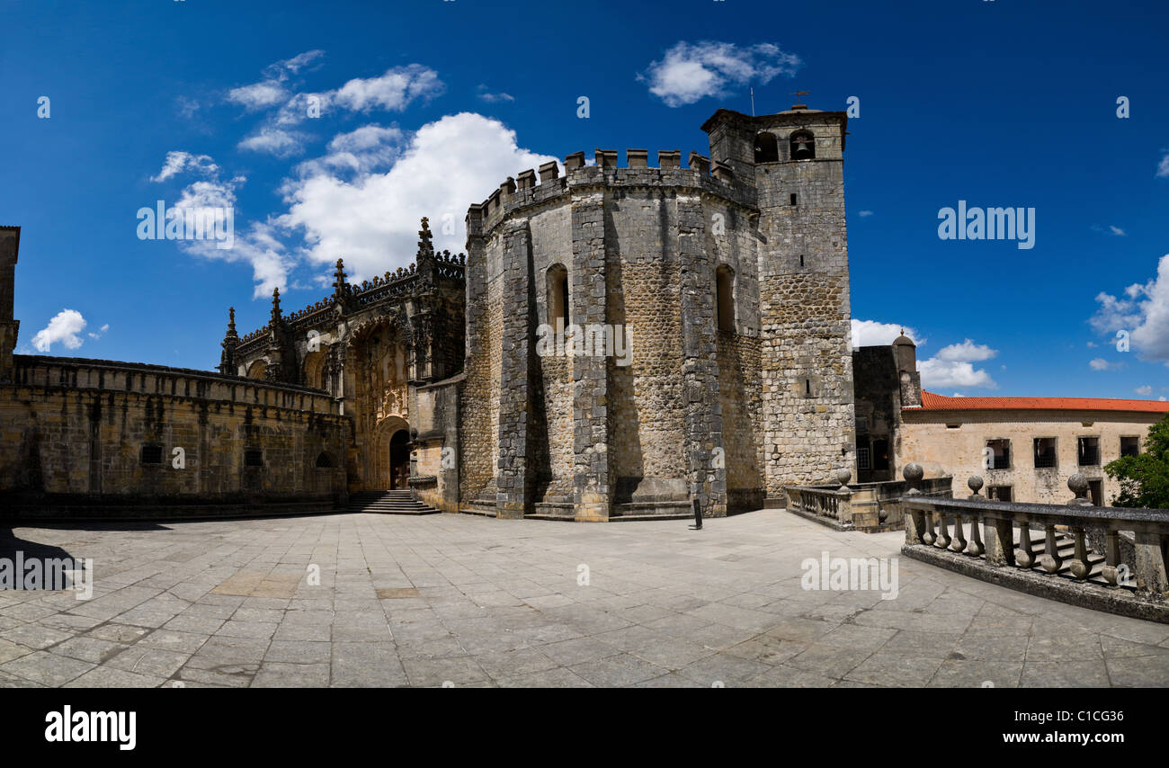 Round Chiesa del Convento di Cristo a Tomar (Portogallo), riconosciuta come patrimonio mondiale dell UNESCO Foto Stock