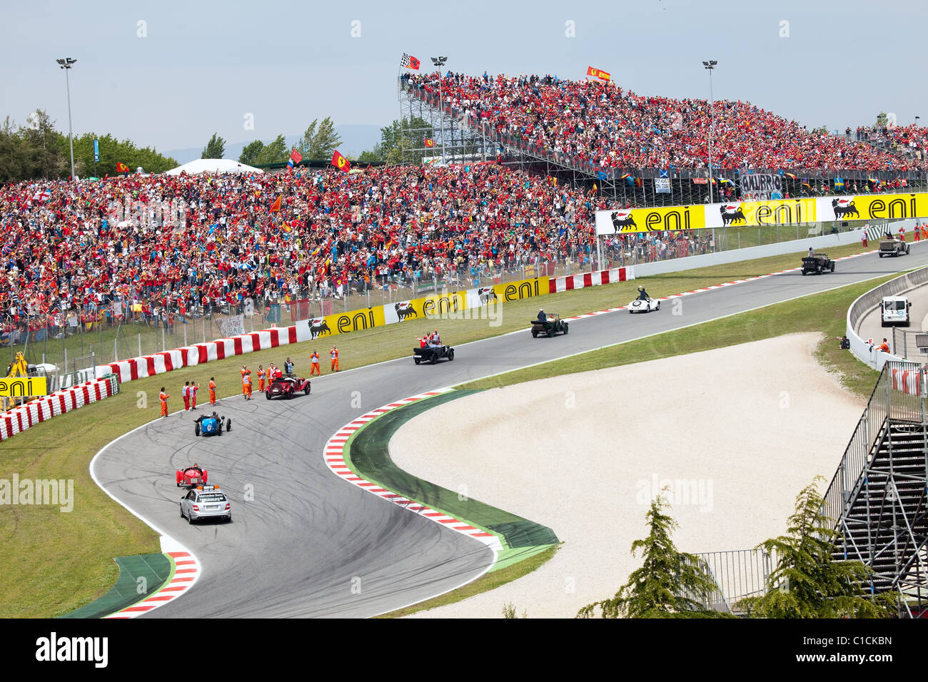 Sulla parata dei piloti prima di una fase di gara del Gran Premio di Formula 1 all'autodromo 'Catalunya Montmello' maggio su 9, 2010 in Barcelo Foto Stock Sulla parata dei piloti prima di una fase di gara del Gran Premio di Formula 1 all'autodromo 'Catalunya Montmello' maggio su 9, 2010 in Barcelo Foto Stock