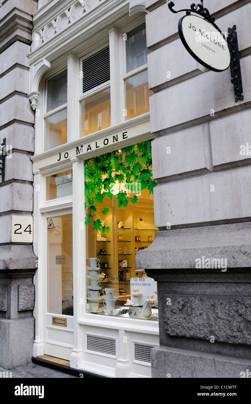 Jo Malone prodotti di bellezza Shop, 24 Threadneedle Street, London,  England, Regno Unito Foto stock - Alamy