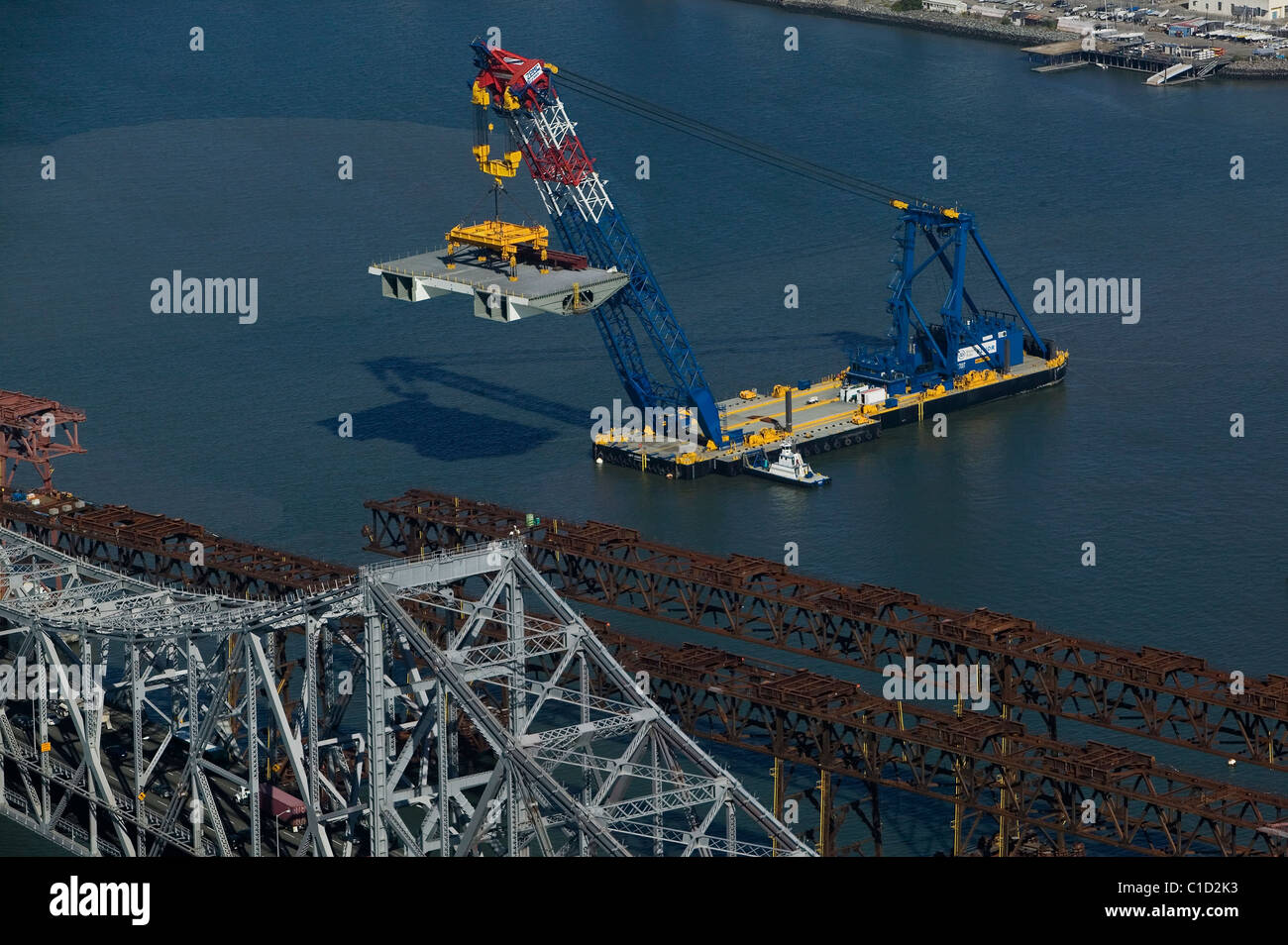 Vista aerea costruzione precedente sostituzione span San Francisco Oakland Bay Bridge California Foto Stock