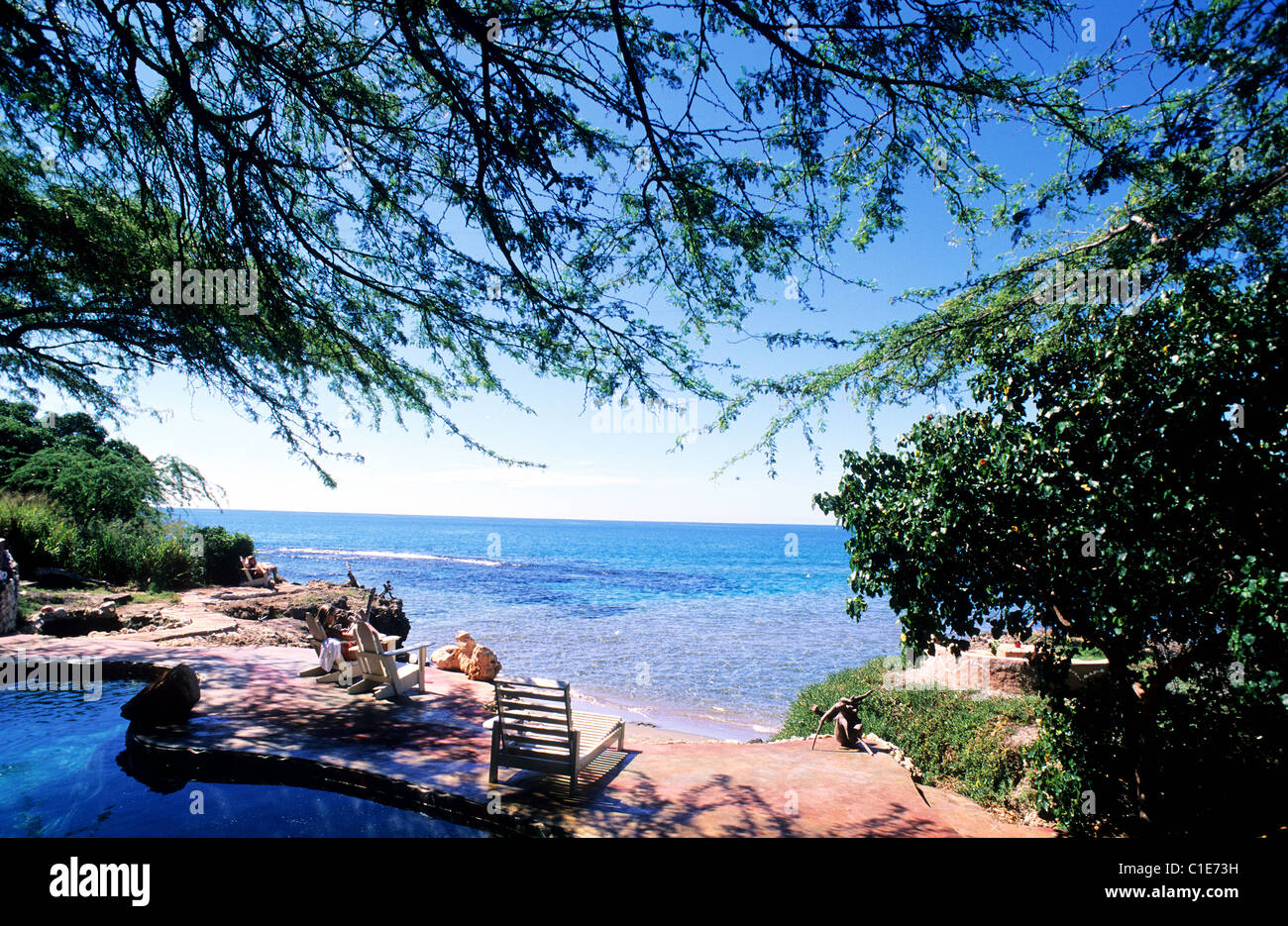 Giamaica, la spiaggia del tesoro, Jake's Hotel piscina e spiaggia Foto Stock