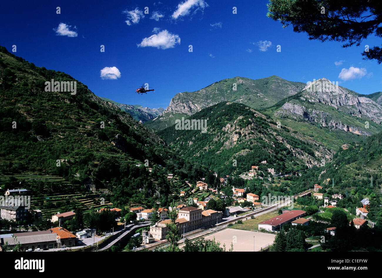 Francia Alpes Maritimes valle del Roya (entroterra di Nizza) Saint Damas de Tende Nice Coni (Italia) linea treno stazione ferroviaria Foto Stock