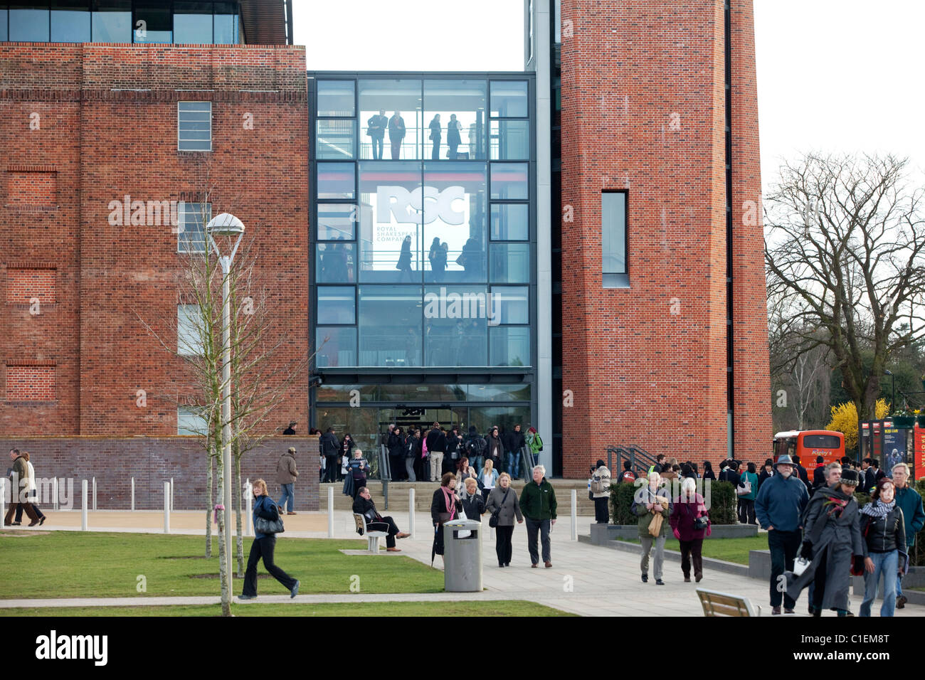 Il recentemente riaperto Royal Shakespeare Theatre in Stratford-Upon-Avon, Regno Unito. Foto Stock