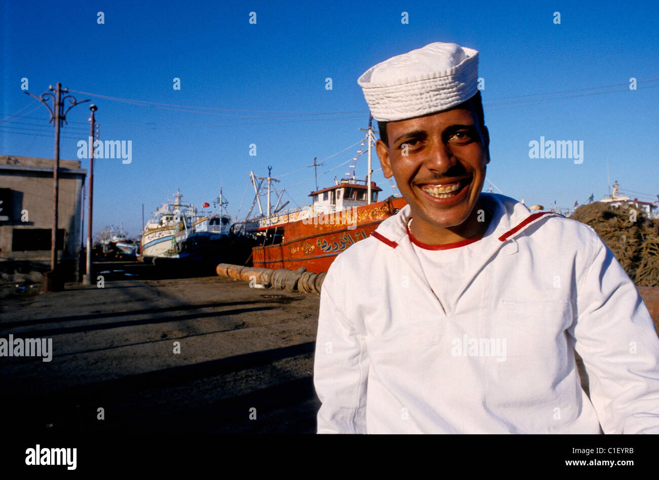 Egitto, porta detto al Mediterraneo ingresso del canale di Suez, un marinaio egiziano Foto Stock