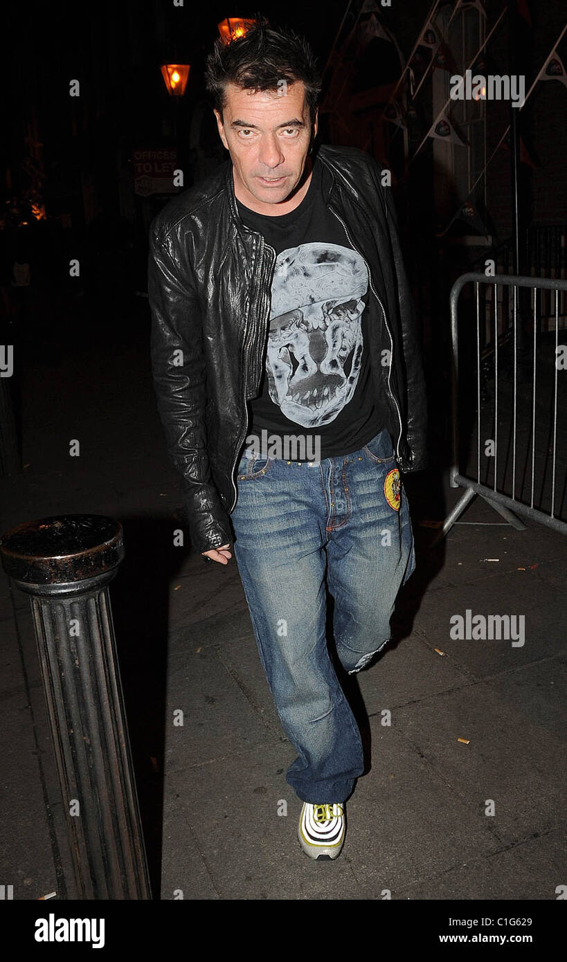 John Keeble di Spandau Ballet fuori Krystle nightclub Dublin, Irlanda - 23.05.09 Foto Stock