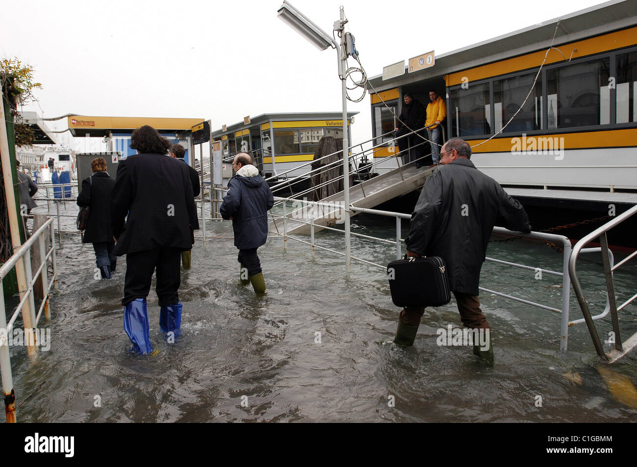 L'Italia, Veneto, Venezia, acqua alta nel XVI Novembre 2002 Foto Stock