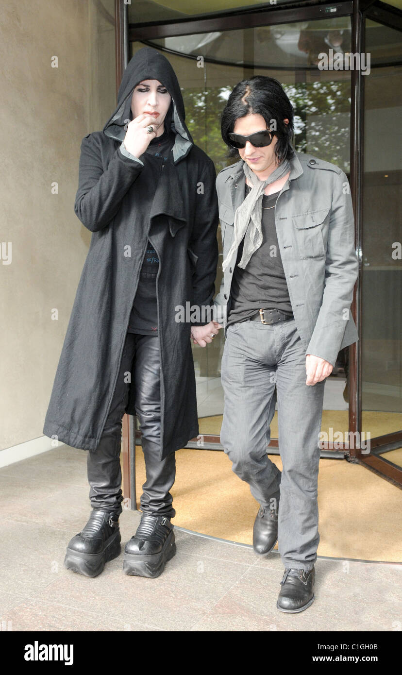 Marilyn Manson lasciando un hotel del centro di Londra Londra, Inghilterra - 28.05.09 Foto Stock