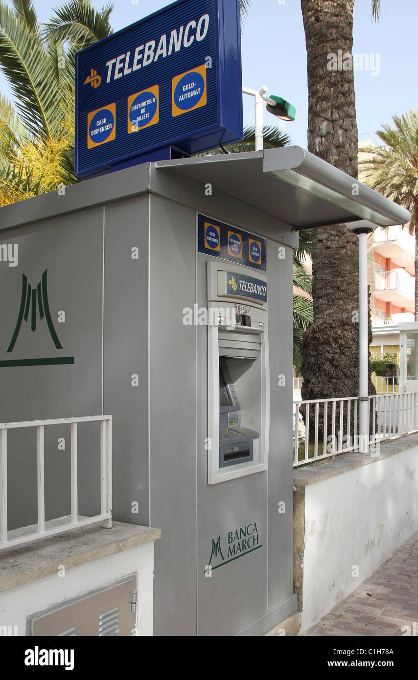 Banca fronte mare punto di contanti in Maiorca. Foto Stock