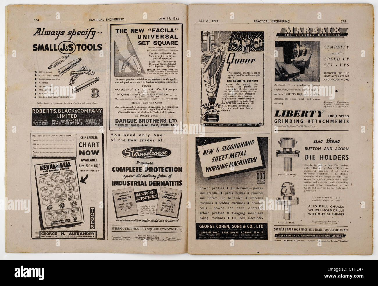 Due pagine di messaggi pubblicitari in un vecchio vintage ingegneria pratica magazine datata 23 giugno 1944. Solo editoriale Foto Stock