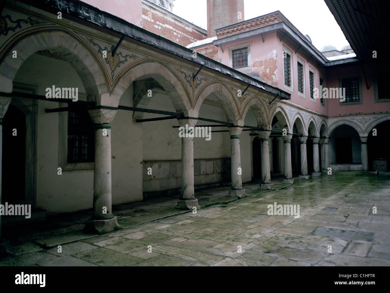 Il cortile di Sultan's consorti e concubine all'Harem del Palazzo Topkapi ad Istanbul in Turchia. Foto Stock