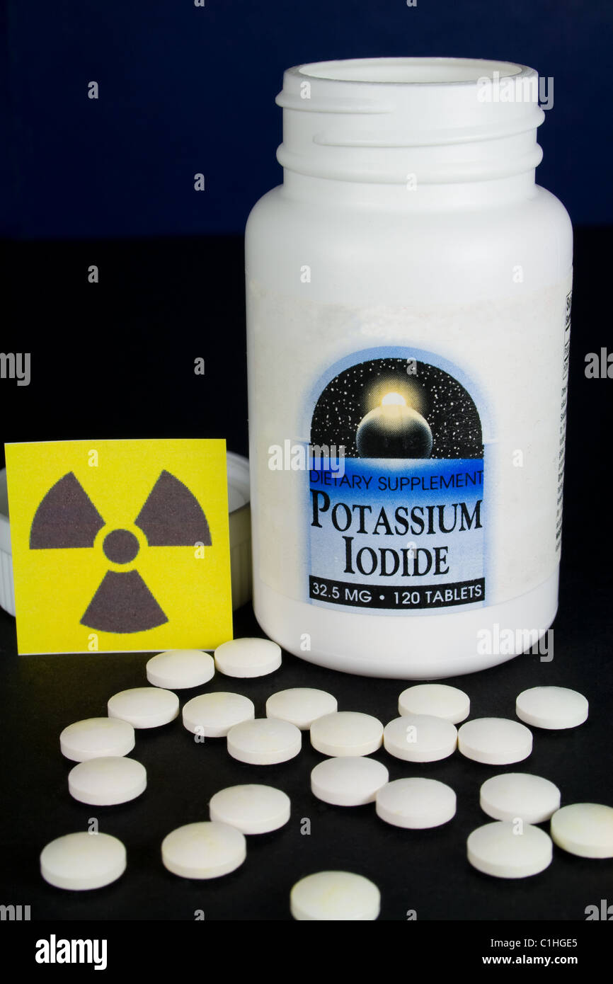 Lo ioduro di potassio pillole - Trattamento per esposizione a radiazioni (Compresse allo iodio) Foto Stock