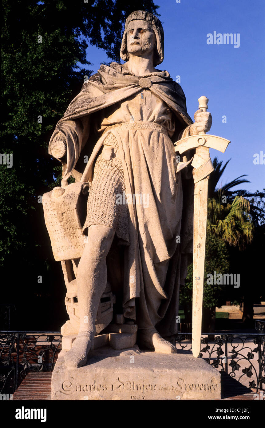 Francia, Var, Hyeres, Charles d' Anjou statua (Conte di Provenza) Foto Stock