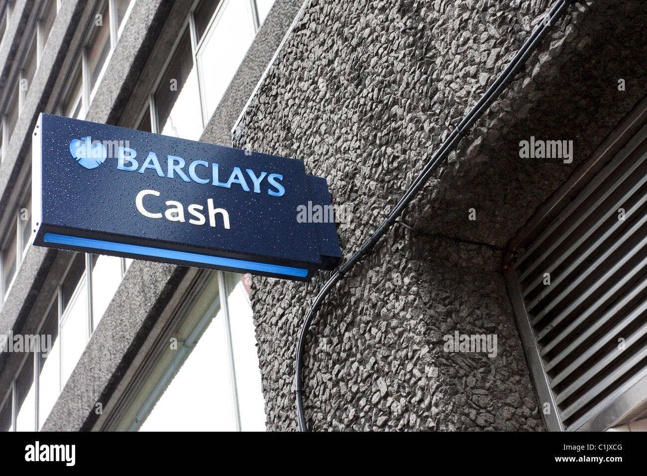 Barclays Bank scritte e logo, Moorgate, città di Londra, Inghilterra. Foto Stock