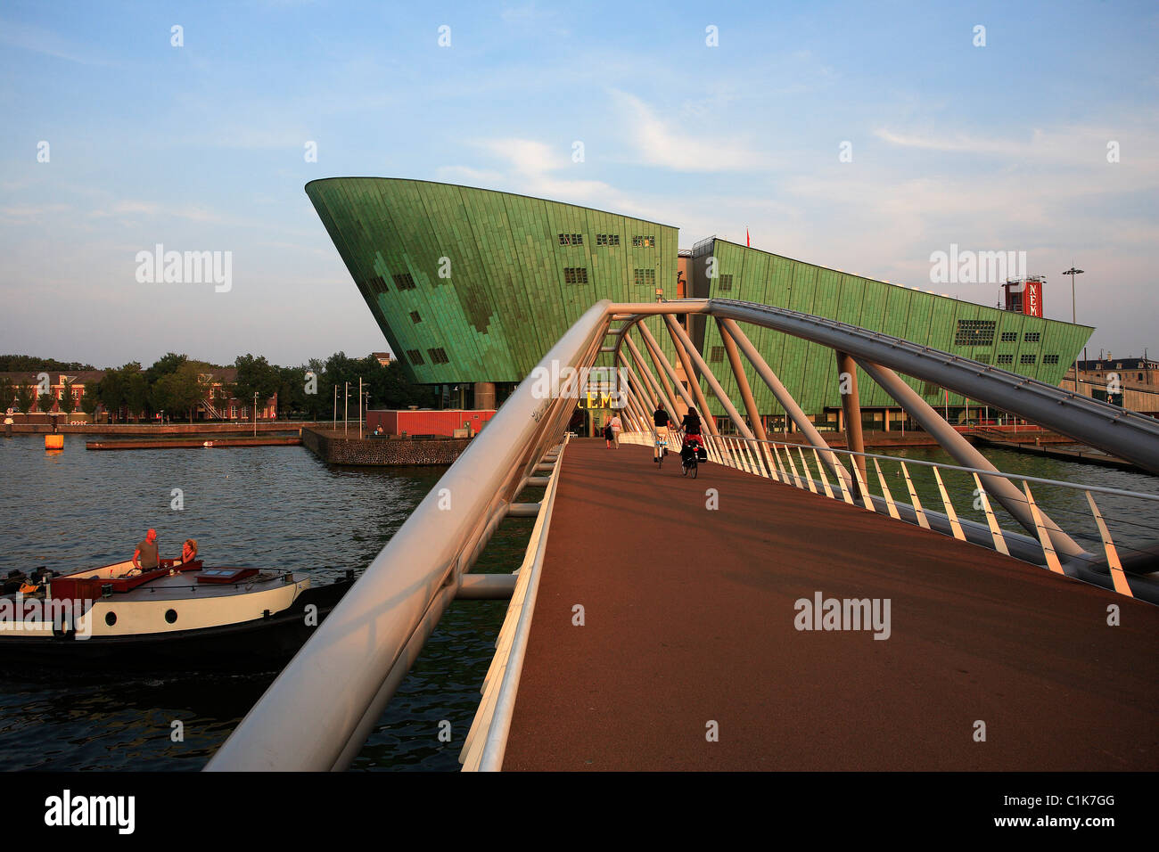 Paesi Bassi, Amsterdam, Museo Nemo dall'architetto Renzo Piano Foto Stock