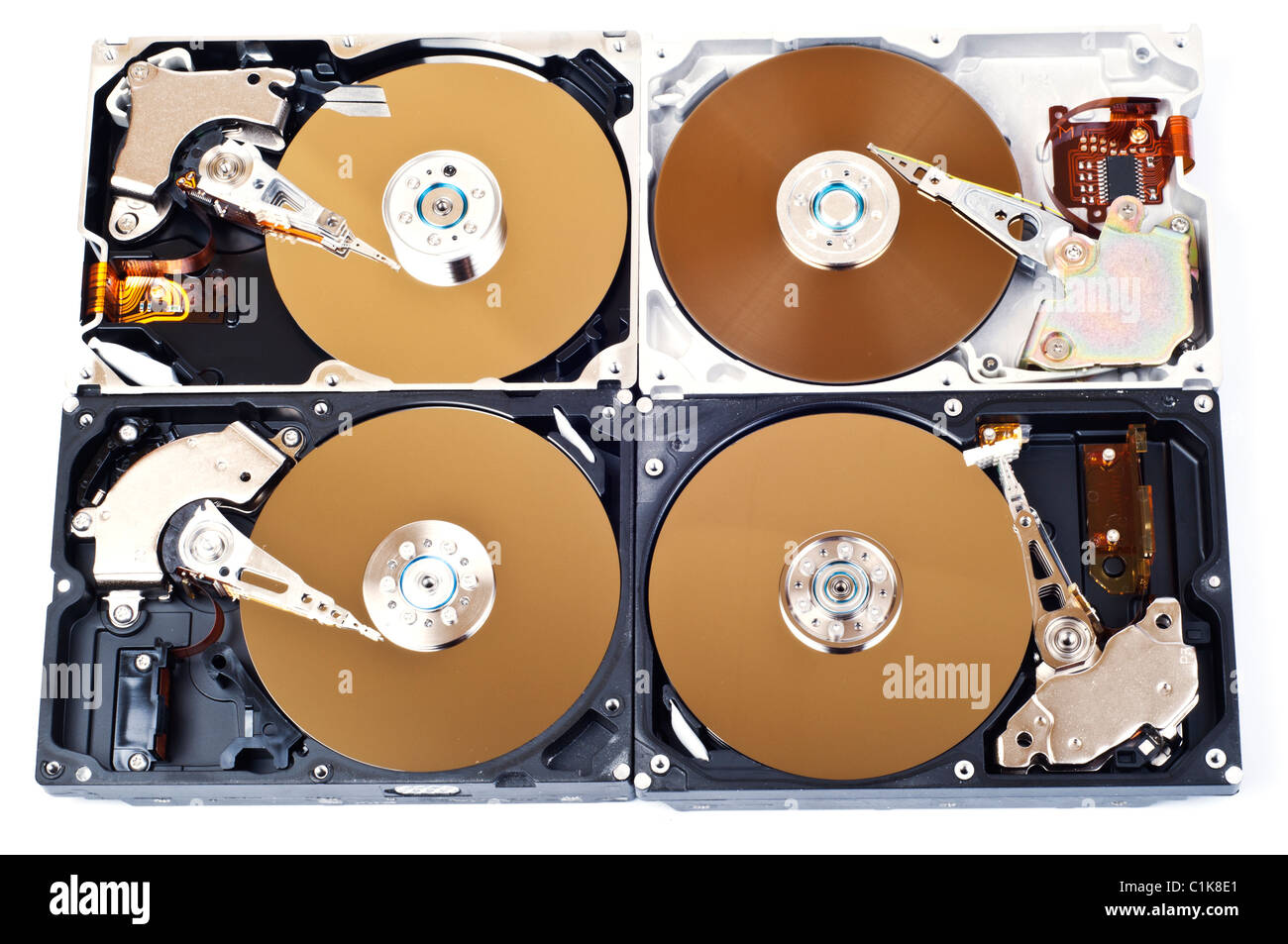 Quattro unità disco rigido su sfondo bianco Foto Stock