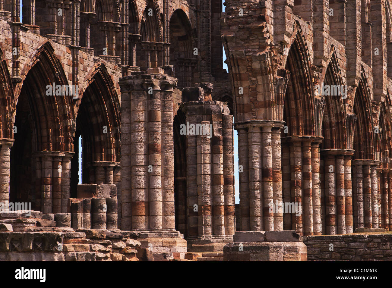 Whitby Abbey, rovine gotiche sul nord della costa dello Yorkshire, Inghilterra. Foto Stock