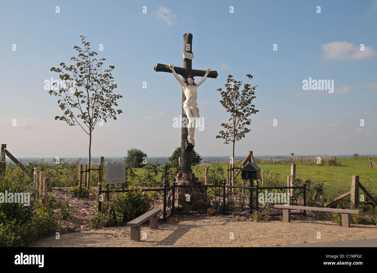 La Prima guerra mondiale memorial al Crocifisso, angolo vicino a Nieuwkerke, Belgio. Foto Stock