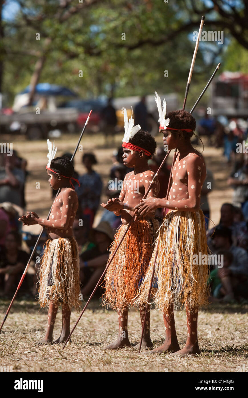 Aurukun dance troupe Laura Aboriginal Dance Festival. Laura, Queensland, Australia Foto Stock