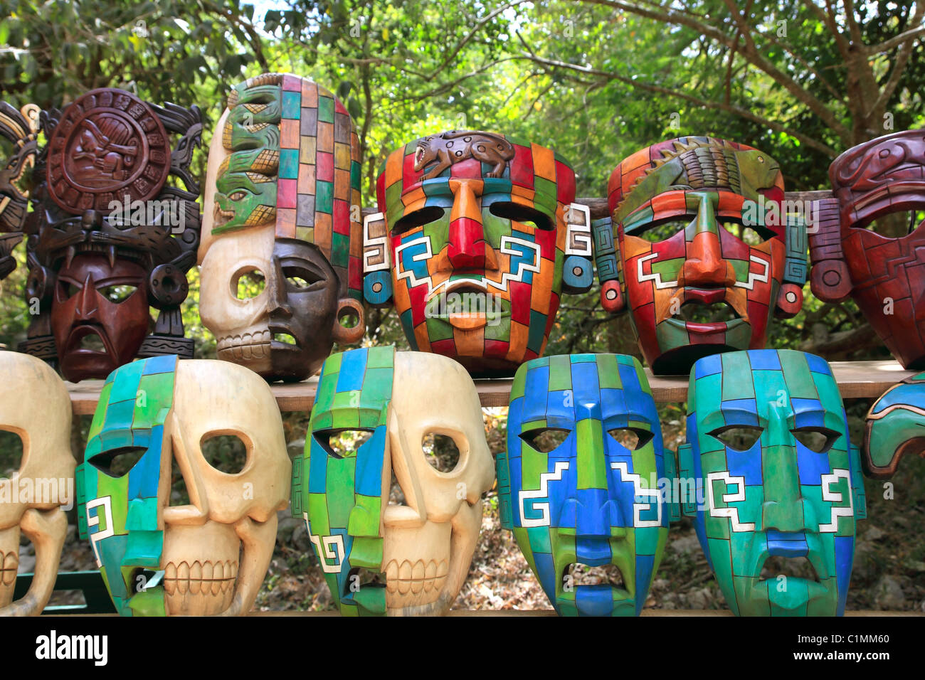 Colorata Maschera Maya la cultura indiana nella giungla artigianato Foto Stock
