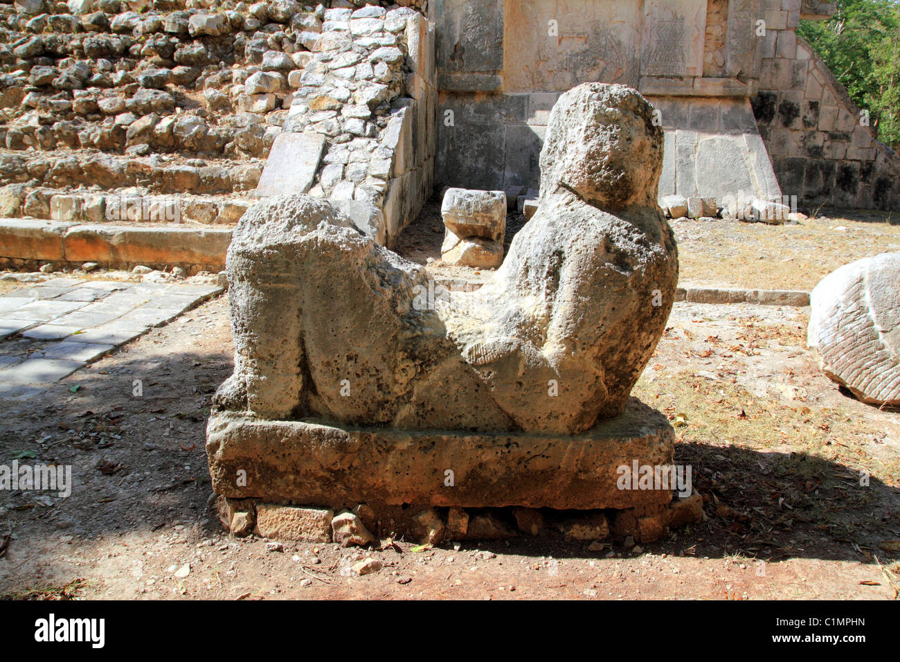 Chacón Mool Chichen Itza figura con vassoio su stomaco Messico Yucatan Foto Stock