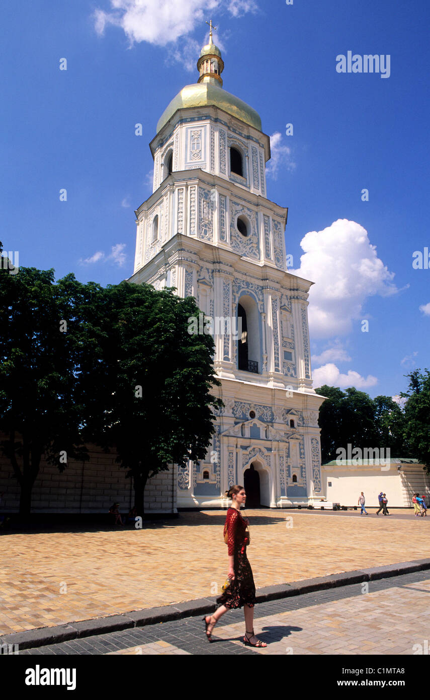 Ucraina, Kiev, luogo Sofiyska e del campanile della cattedrale Saint Sophie Foto Stock