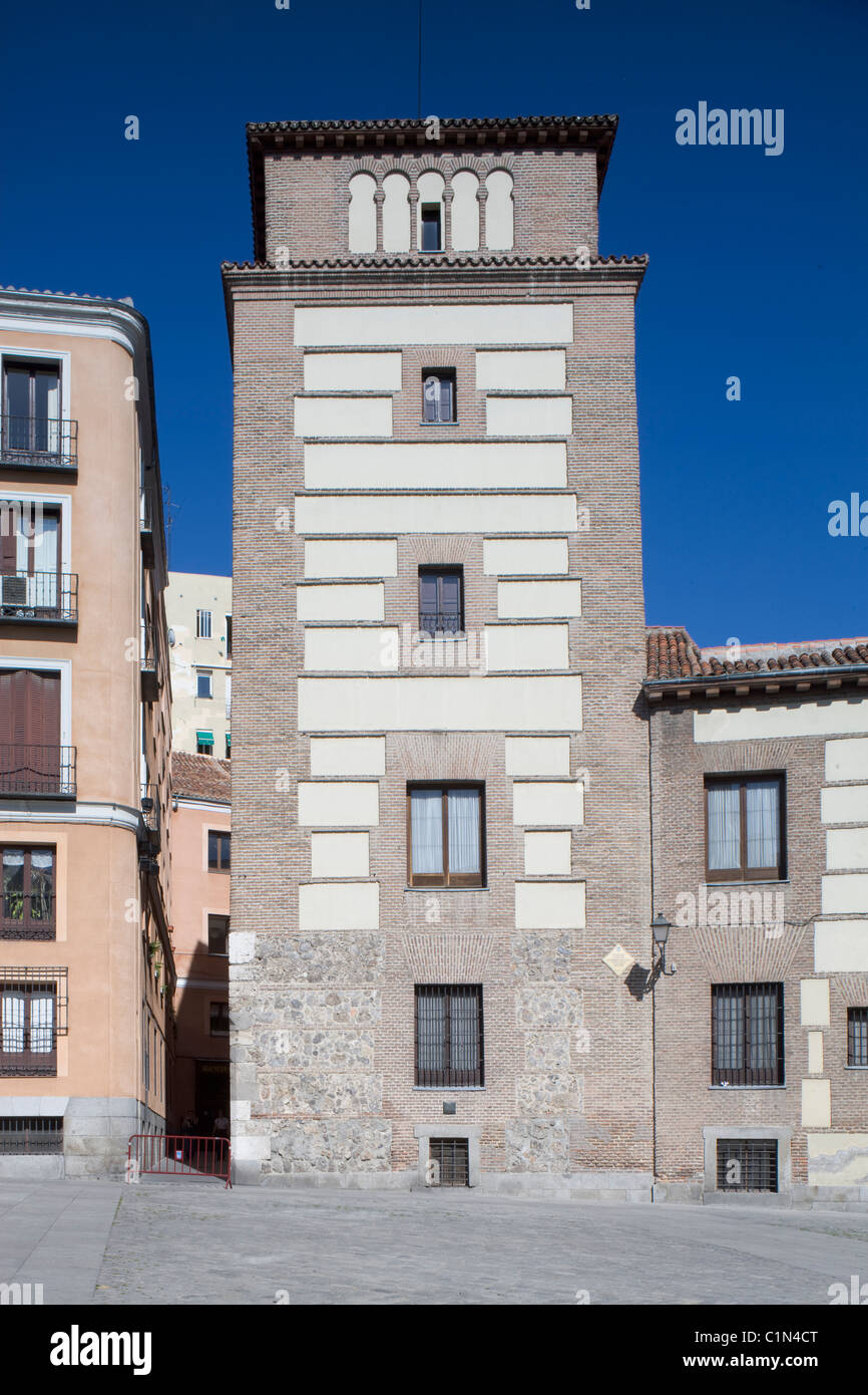 Madrid, Platz vor dem Rathaus mit Casa Luján, Torre Luján Foto Stock