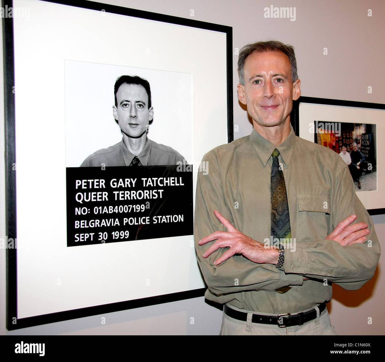 Peter Tatchell vista privata per 'Gay icone' alla National Portrait Gallery di Londra, Inghilterra - 30.06.09 Foto Stock