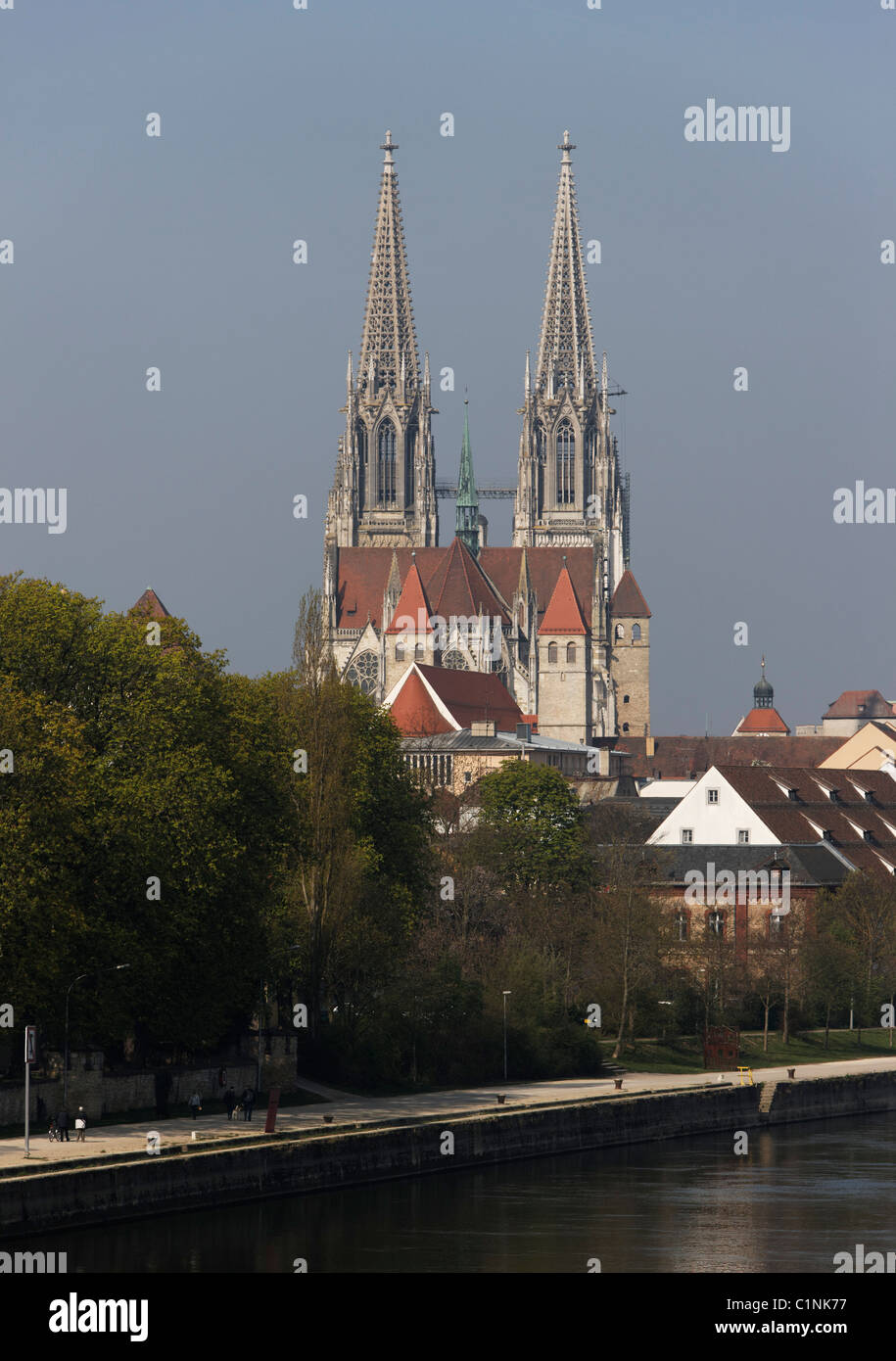 Ratisbona, Duomo di San Pietro, Blick über die Donau von Osten Foto Stock