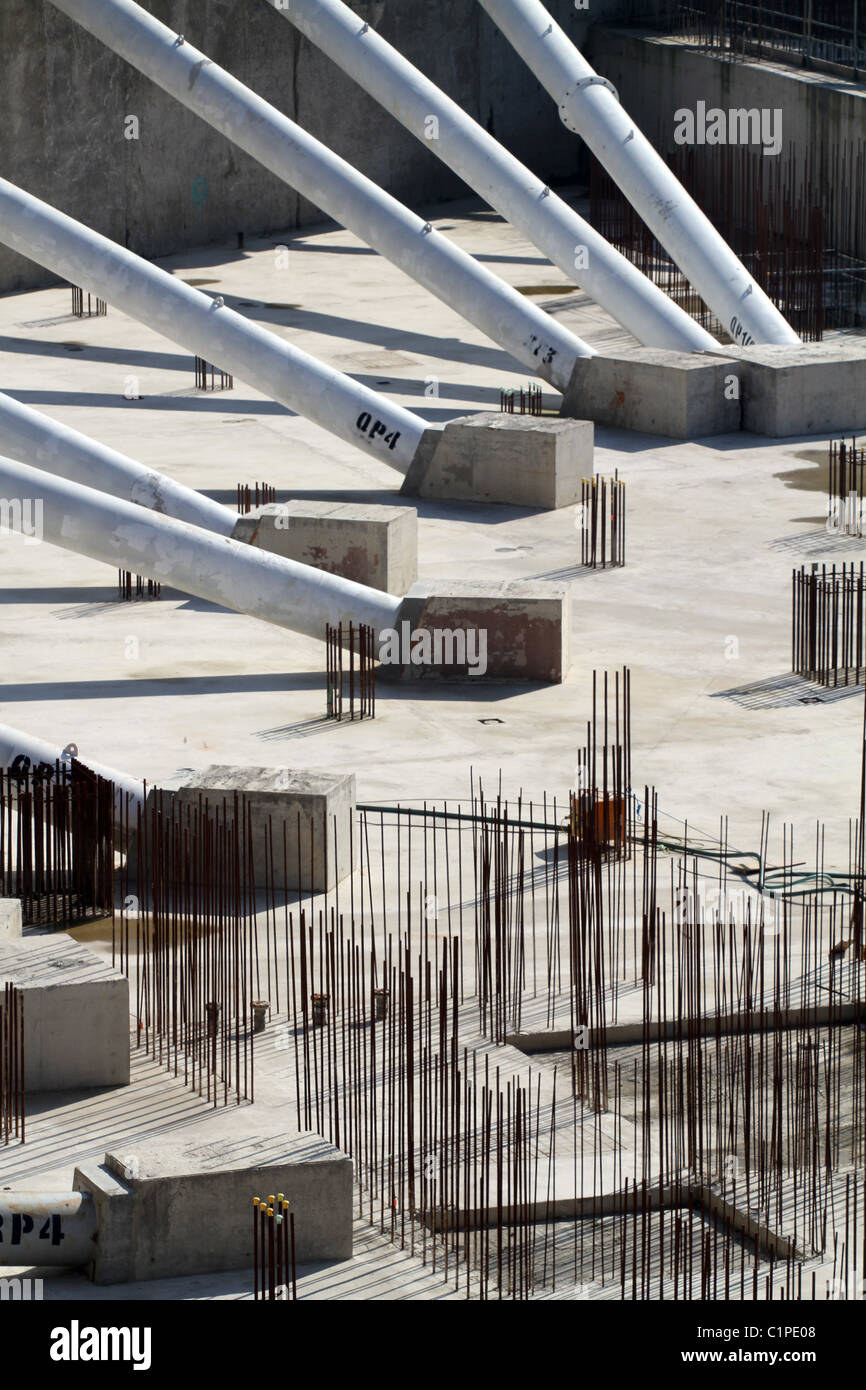 UK.abbandonato edificio sito a Canary Wharf, Londra, a causa della recessione Foto Stock