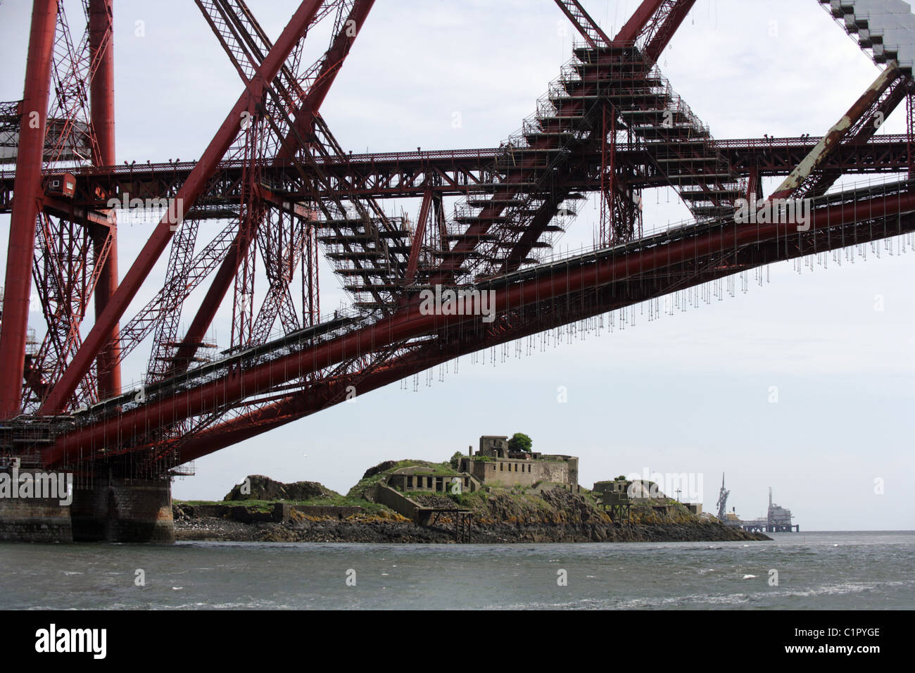 Pollice Garvie Island e il Ponte di Forth Rail, Scozia Foto Stock