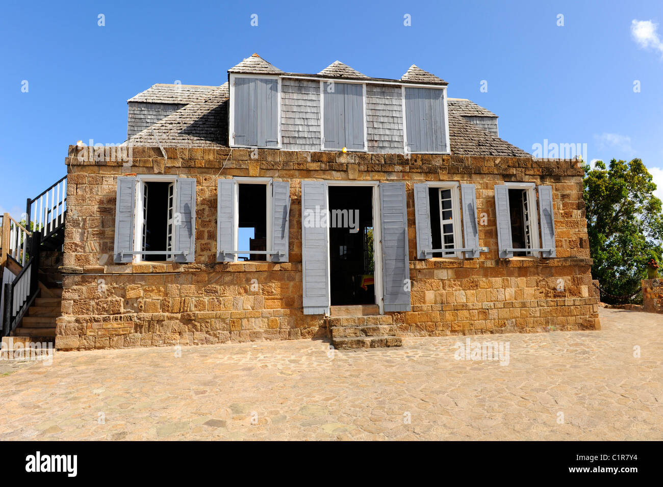 Royal Artillery casa di guardia Shirley Heights Fort James San Giovanni Antigua Caribbean Cruise NCL Foto Stock