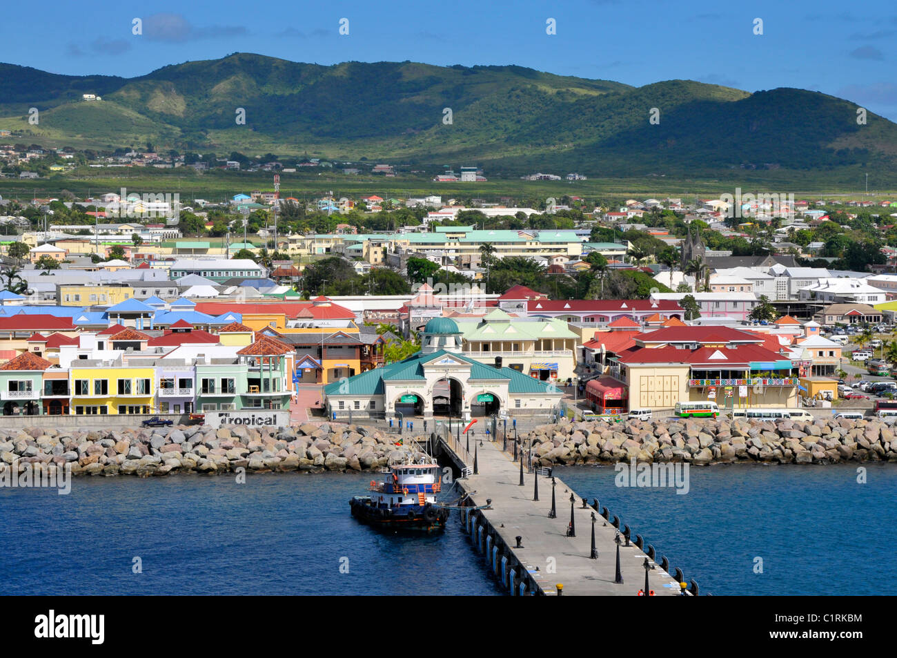 Basseterre St Kitts crociera nei Caraibi NCL isola porta ingresso dock Foto Stock