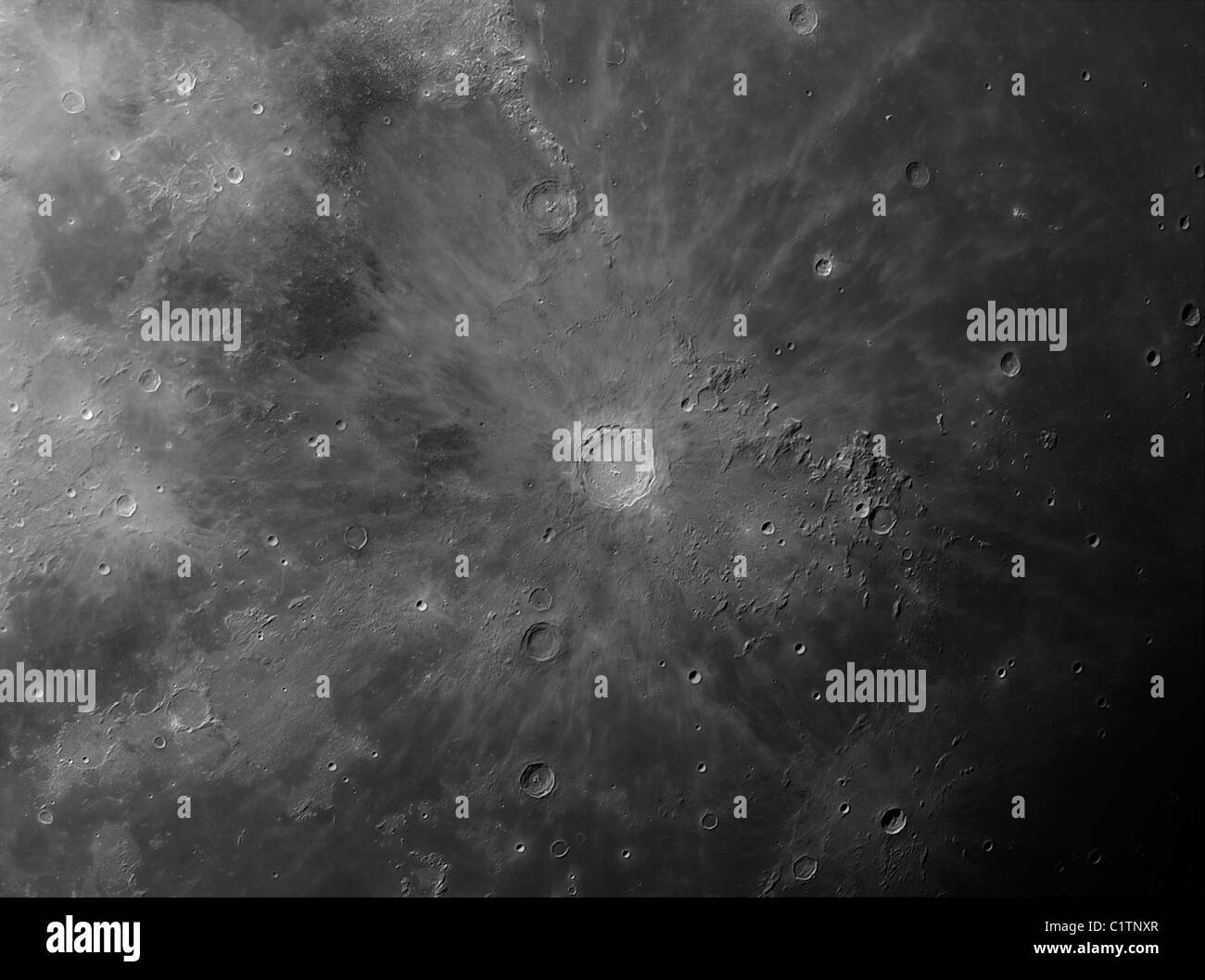 Vista ravvicinata di Copernico, un cratere da impatto sulla luna. Foto Stock