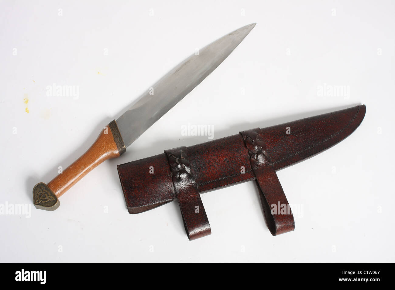 Il Vichingo Scramasax pugnale, un arma e l'attrezzo portato da entrambi i Sassoni e i Vichinghi tra il quarto e il decimo secolo. Foto Stock